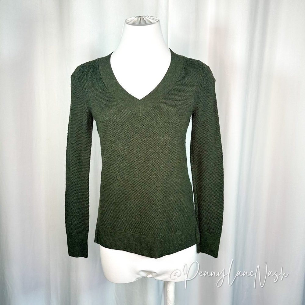 Gap Bella Green Textured V-Neck Sweater Green - Picture 7 of 7